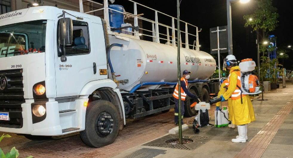 Limpieza de la vía: Rua 14 de Julho en Campo Grande / MS (Comunicado de prensa / PMGC)