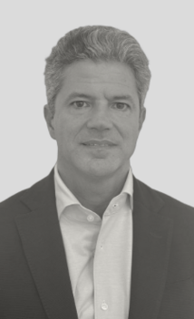 Luciano Laspina portrait smiling- Inter American Development Bank - IDB Gobernarte 2026