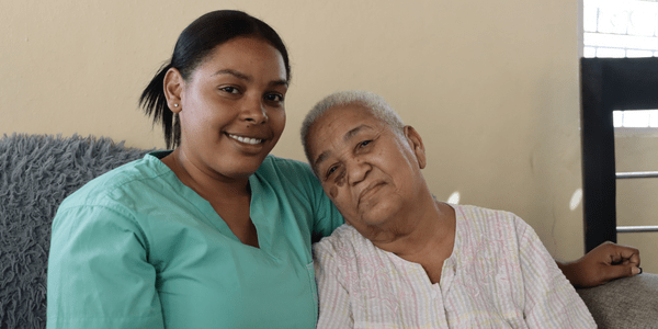 Formación de personas cuidadoras: una fuente de prosperidad y empleo en República Dominicana 