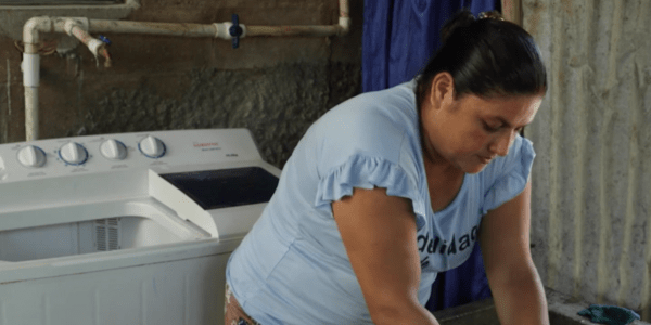 Piped Water Transforms Daily Life for Migrants in Belize