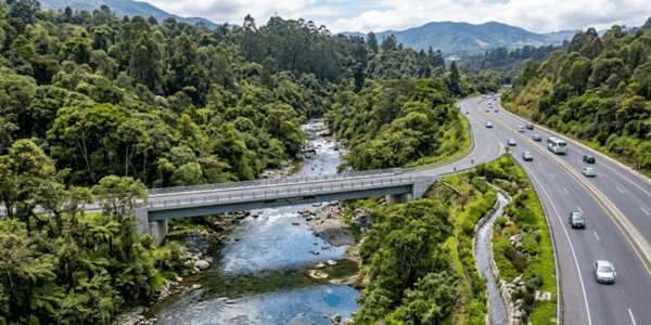 Cuando el agua y el bosque redibujan el mapa: el nuevo modelo de carreteras regenerativas