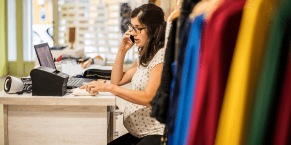 Mais serviços de cuidado disponíveis equivale a mais mulheres no mercado de trabalho formal?