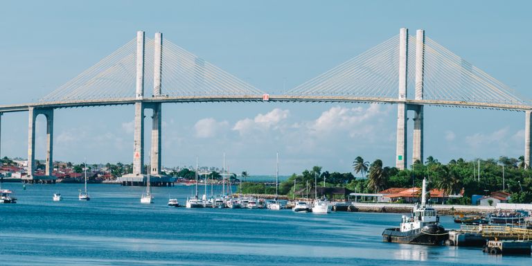 Bridge in South American city - Procurement - Inter American Development Bank - IDB
