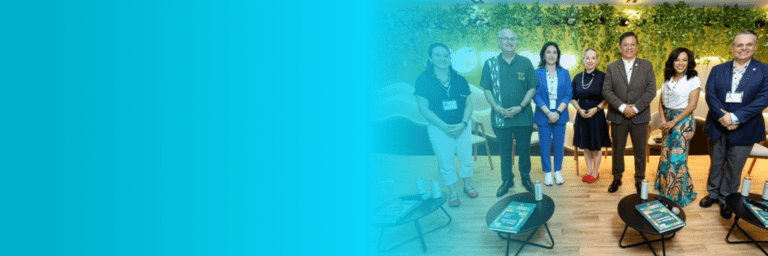 President and others smiling in a COP30 reunion - Inter American Development Bank - IDB