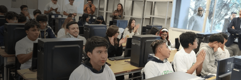 Students in a classroom with computers - Inter American Development Bank - Labor Markets