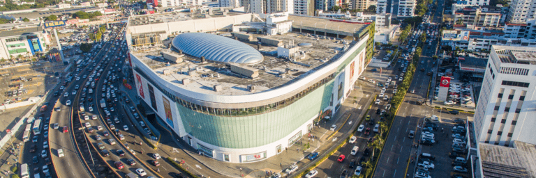Panoramic view of a huge building in the middle of several streets - Inter American Development Bank - Macroeconomy