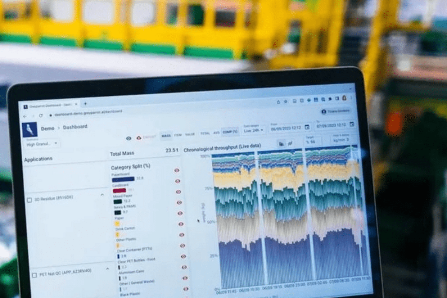 Planta reciclaje y economía circular que usa inteligencia artificial para identificar residuos sólidos