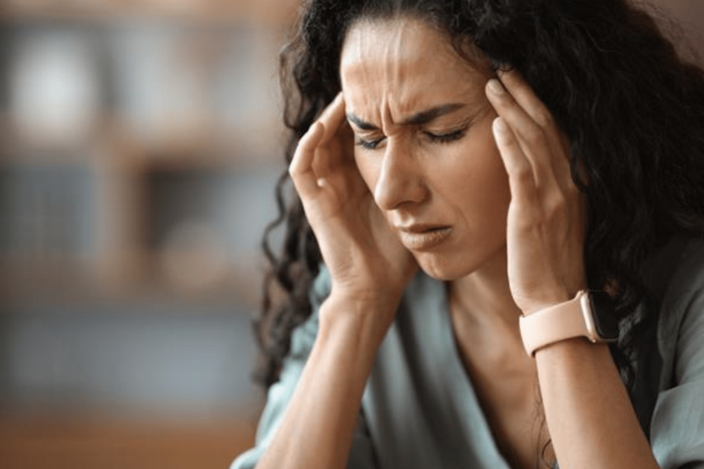 woman with a headache 