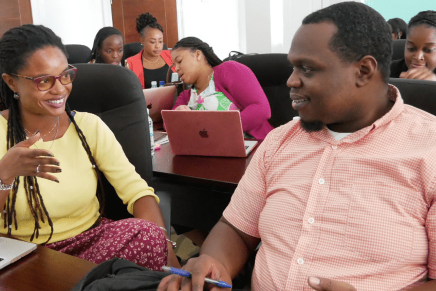 School leaders and teachers in the Bahamas applying the Edutec Guide and learning how to integrate AI for lesson planning with a focus on digital citizenship