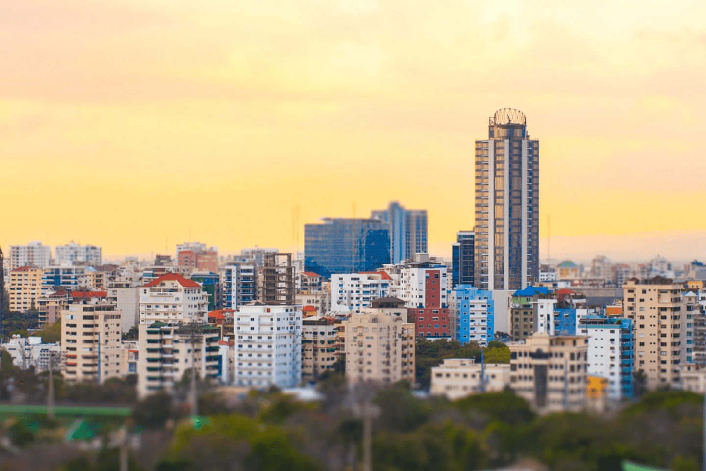 Panorámica de ciudad latinoaméricana 