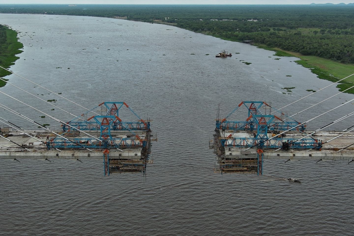 Bridge Porto Murtinho (Brasil) - Carmelo Peralta (Paraguay) 