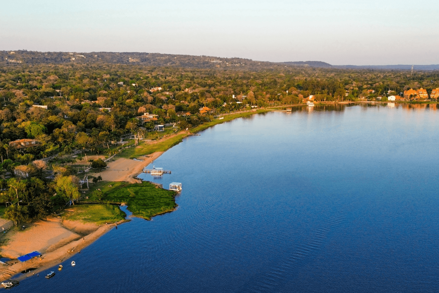 lago ypacarai paraguay