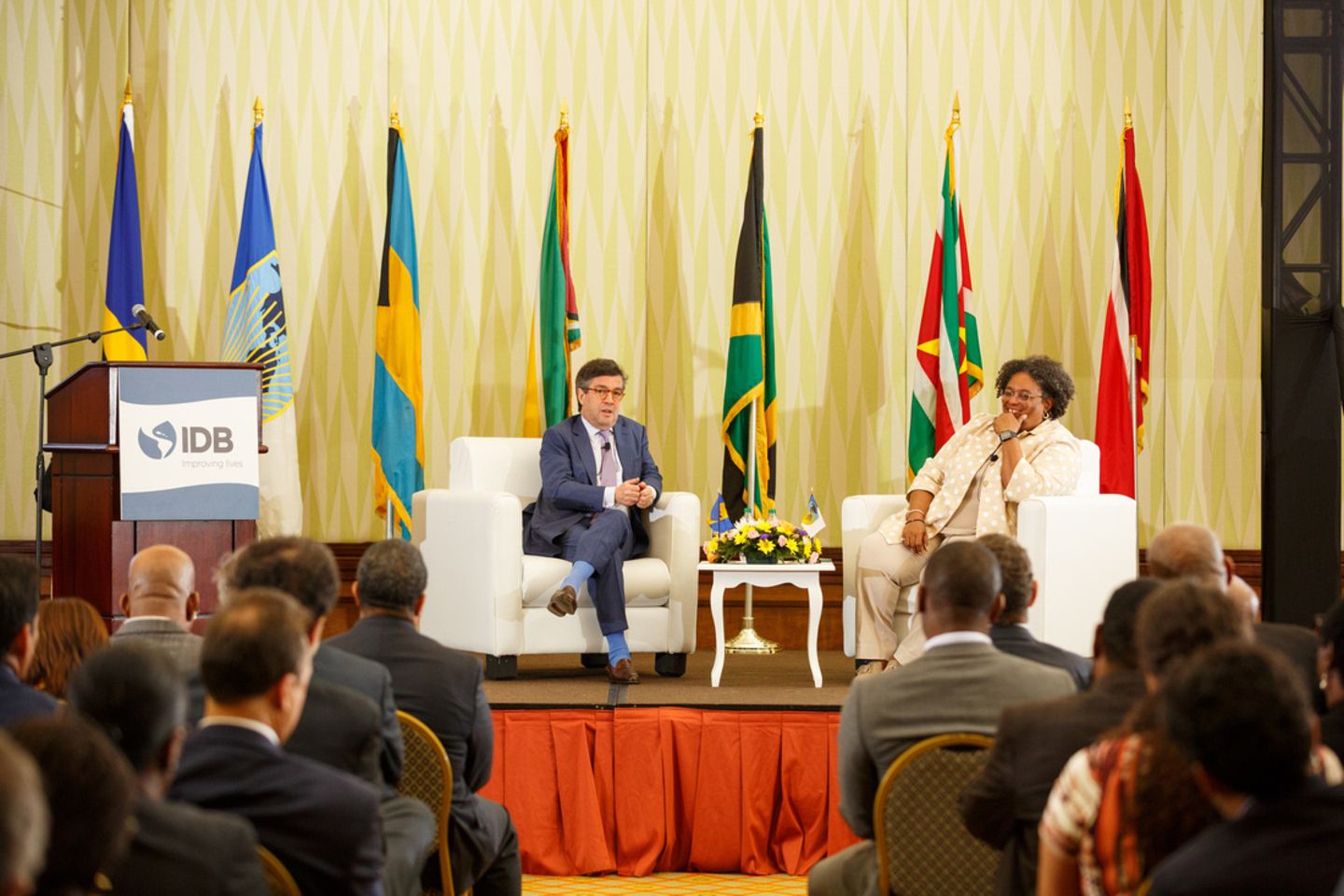 381_AB_5581065_3815160516_5