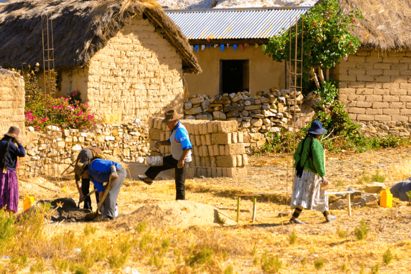 Bolivia women working