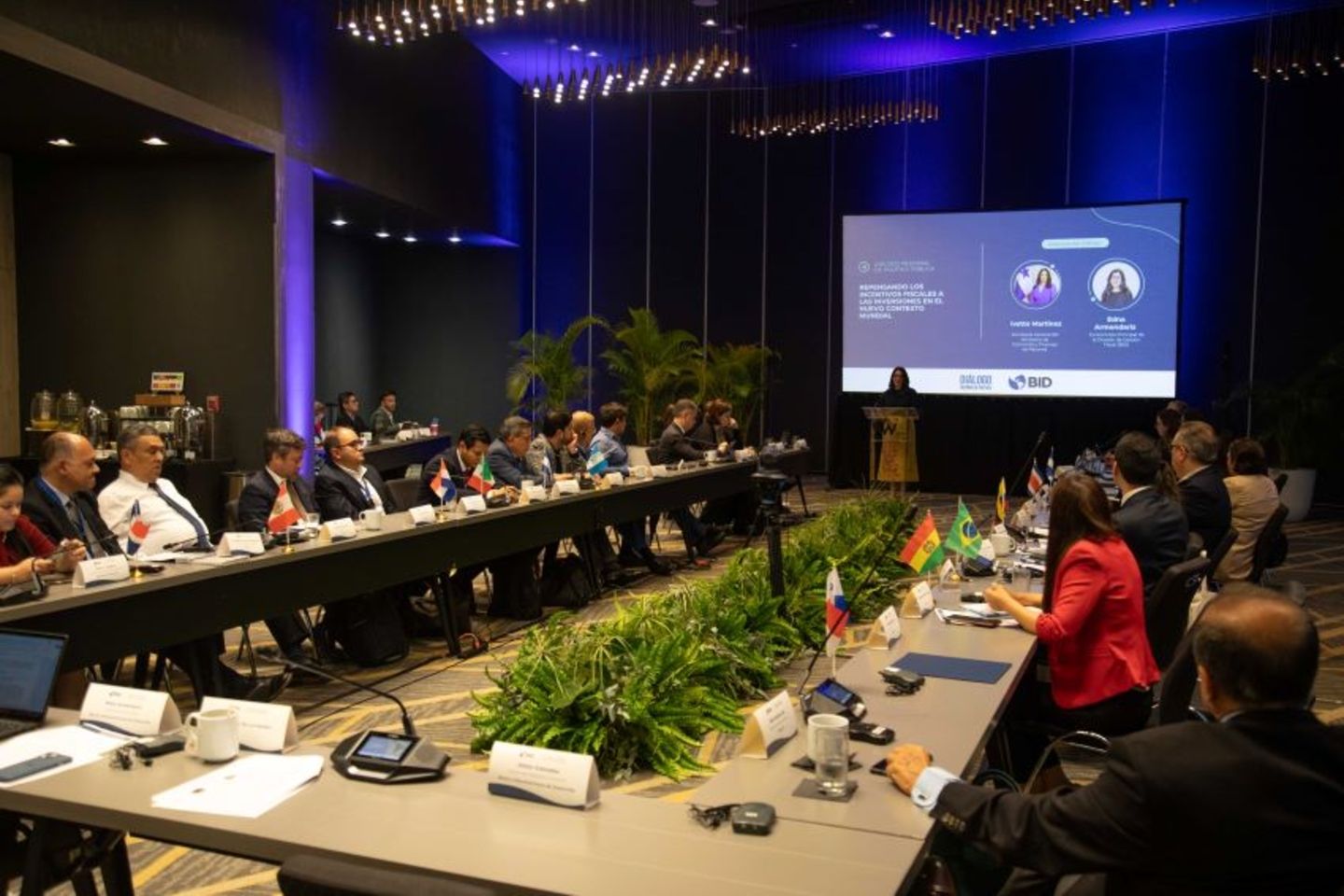Dialogo Regional de Politica del BID Incentivos Fiscales Resized