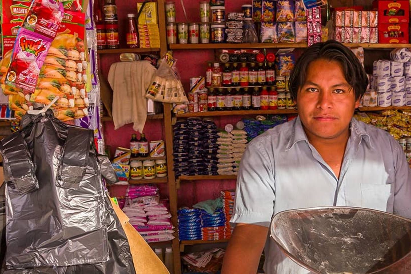 RES-competitividad-tienditas-América-Latina-competencia-cadenas