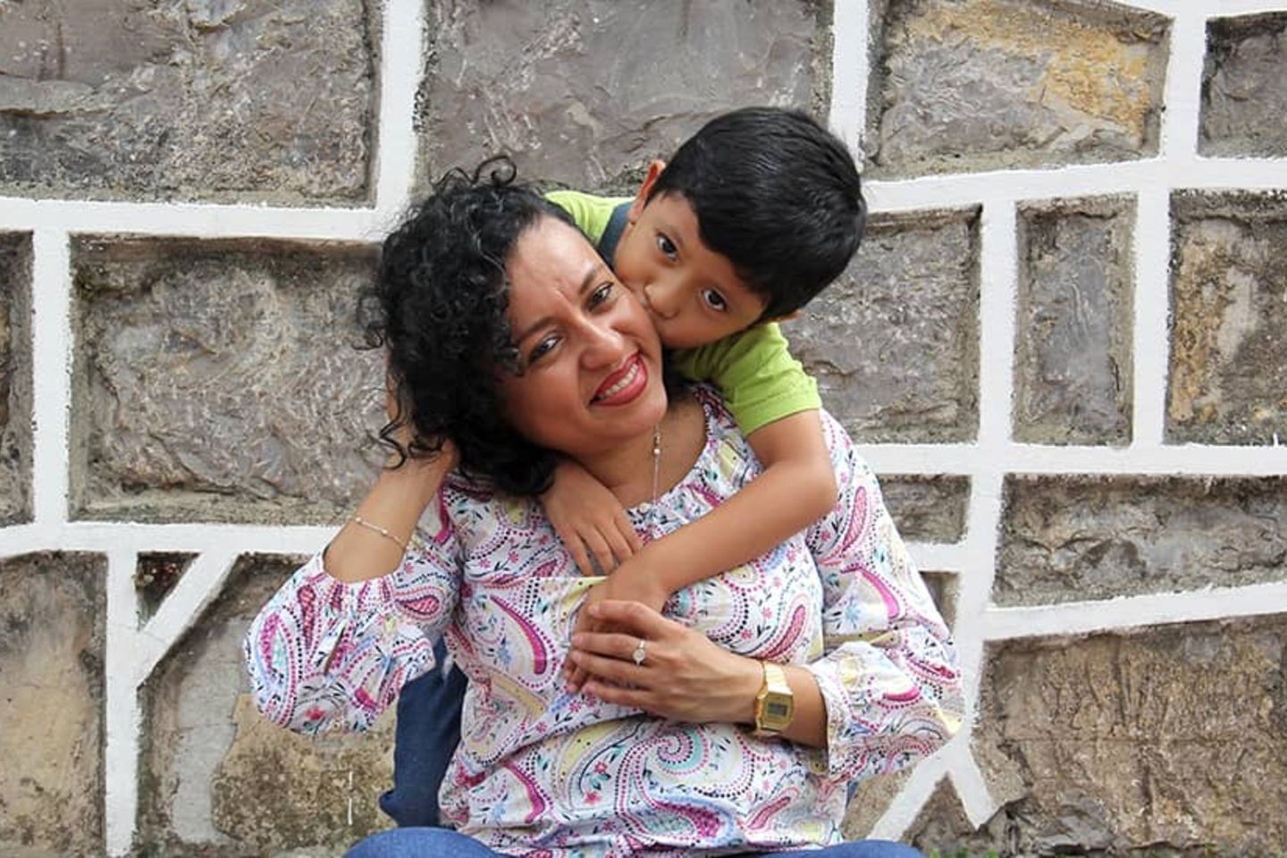 Single mothers challenges labor policies grandmothers Latin America