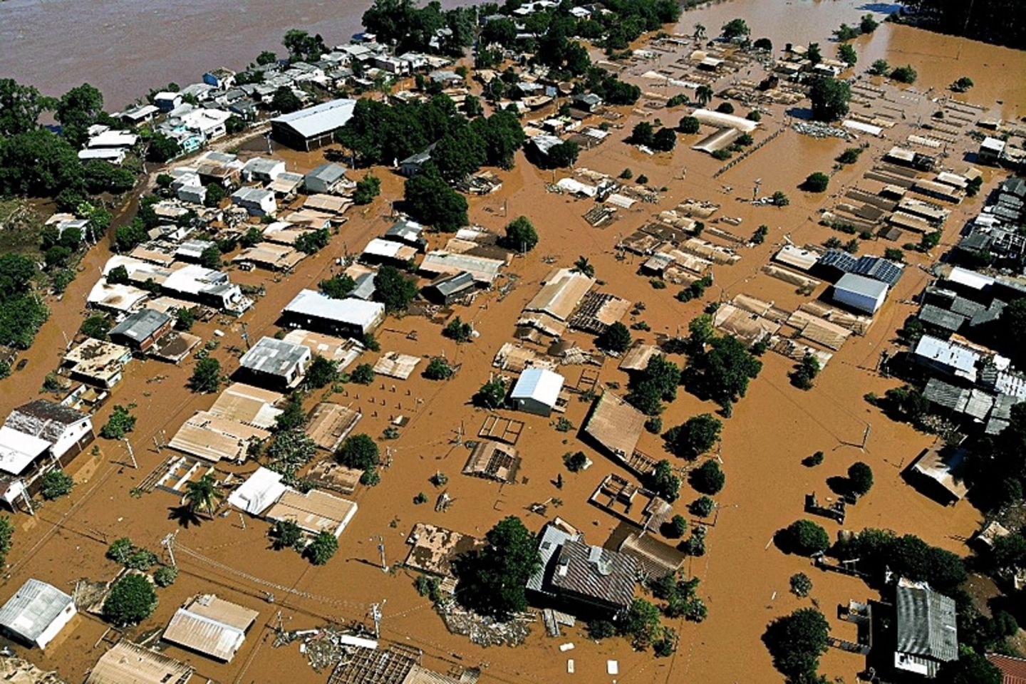 BRAZIL-WEATHER-RAINS-FLOOD