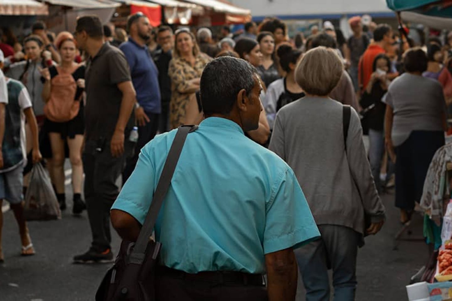 migrantes urbanos fuerza laboral empleo formalidad américa latina