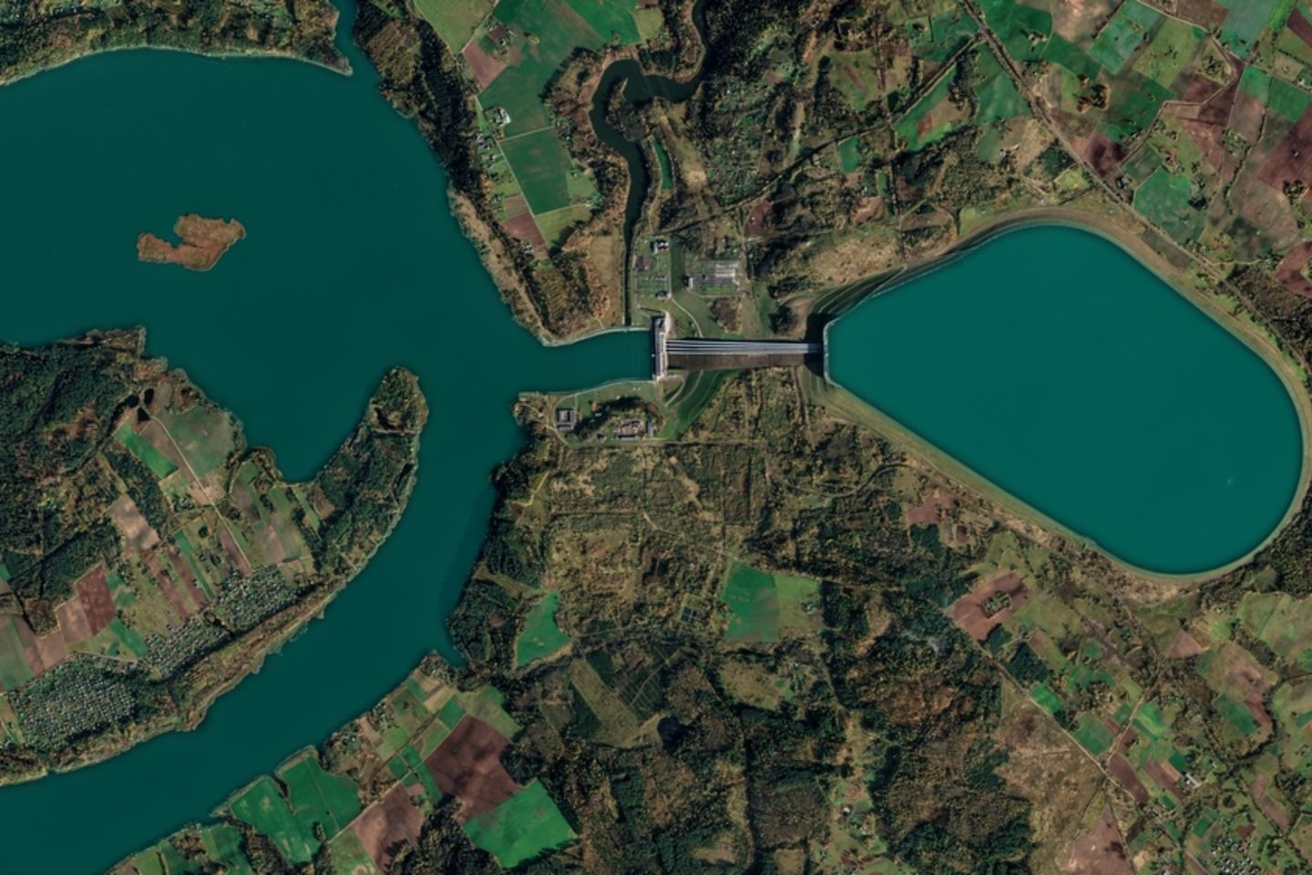 Pumped,Storage,Hydropower,Plant,,Upper,Reservoir,,Lower,Reservoir,And,River,