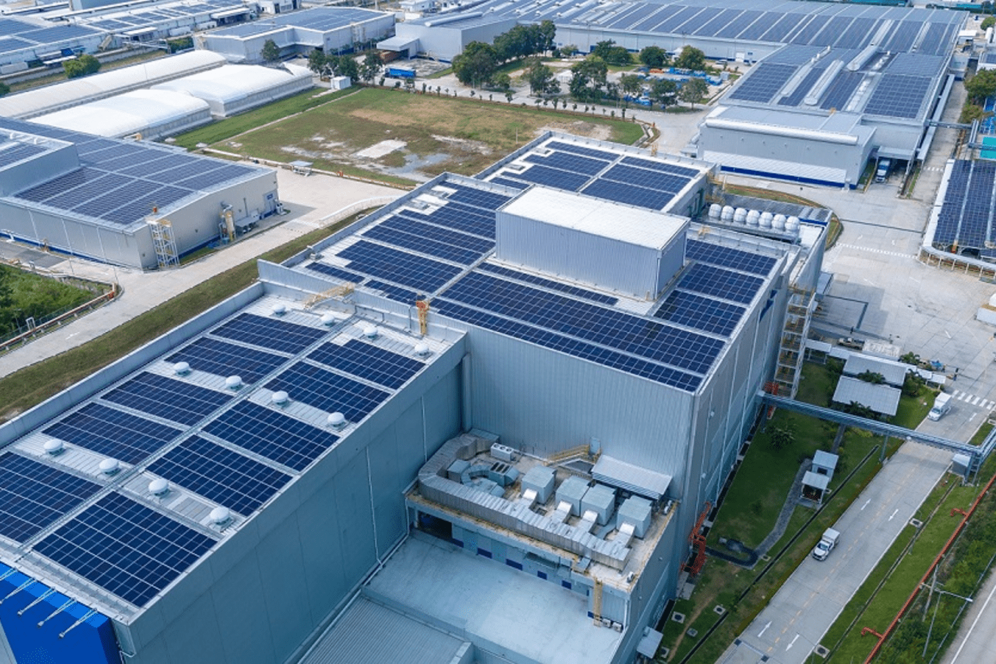 top-view-solar-cell-on-warehouse-factory-solor-ph-2024-12-08-01-04-41-utc