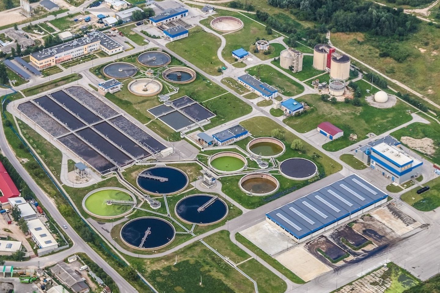 treatment-plant-wastewater-2826990