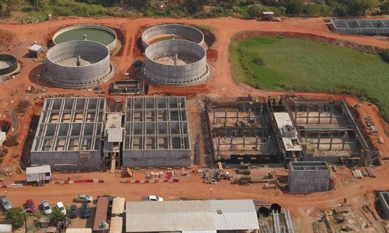 Vista superior de planta de tratamiento de aguas residuales. Agua y Energía - Banco Interamericano de Desarrollo - BID 